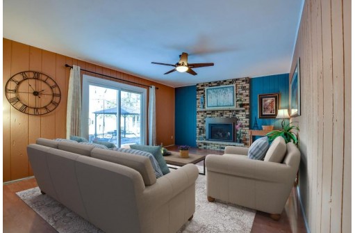 1460 Donald Drive, Sun Prairie, WI 53590