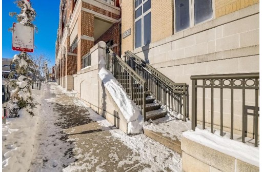 1802 Monroe Street 204, Madison, WI 53711