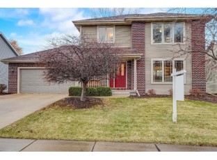 5214 Day Lily Place Fitchburg, WI 53711