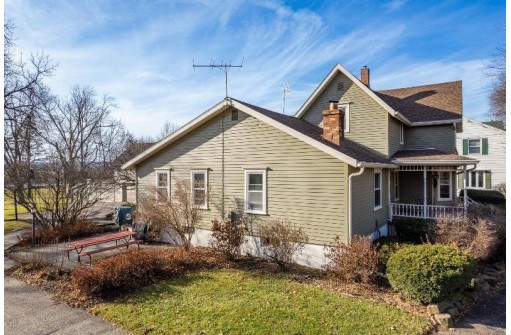 E5891 La Valle Street, Reedsburg, WI 53959