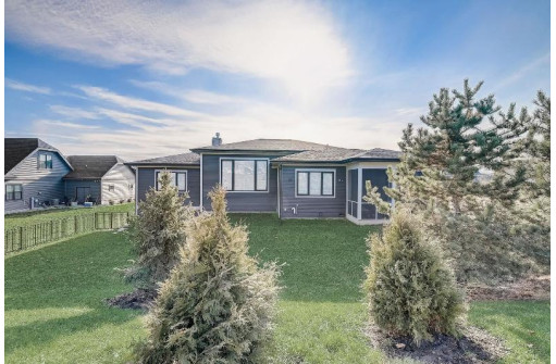 2513 Dublin Way, Waunakee, WI 53597