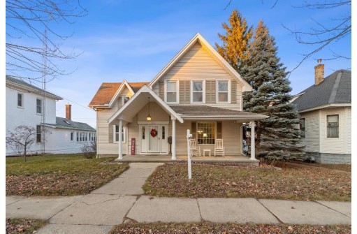 315 W Franklin Street, Portage, WI 53901