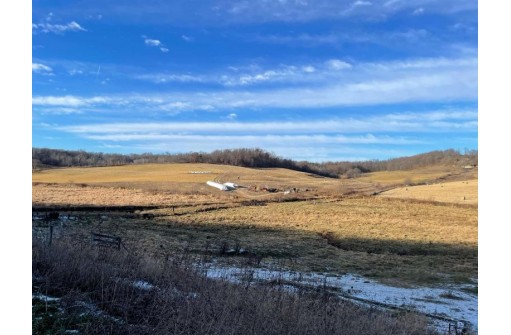 N17490 Gross Valley Lane, Hillsboro, WI 54634