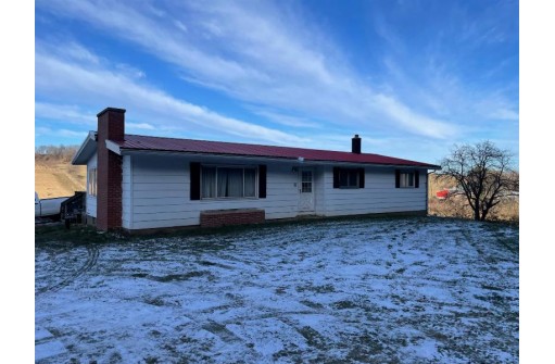 N17490 Gross Valley Lane, Hillsboro, WI 54634