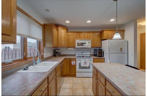 6902 Littlemore Drive, Madison, WI 53718