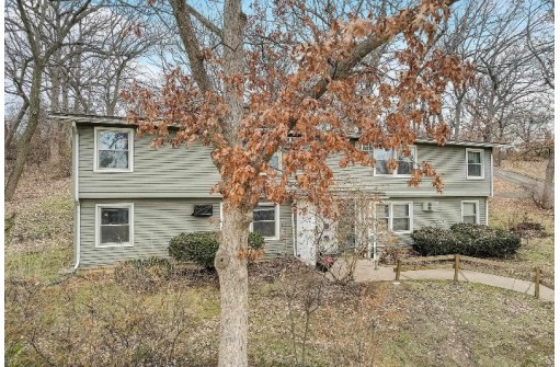 2819 Allegheny Drive, Madison, WI 53719