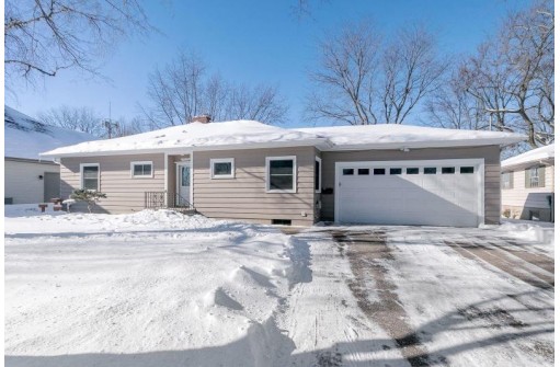 5201 Schluter Road, Monona, WI 53716