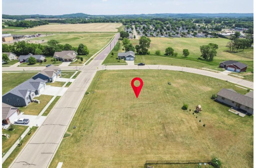 2138 Huntington Park Drive, Reedsburg, WI 53959