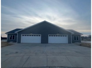 1930 Retzlaff Drive Reedsburg, WI 53959