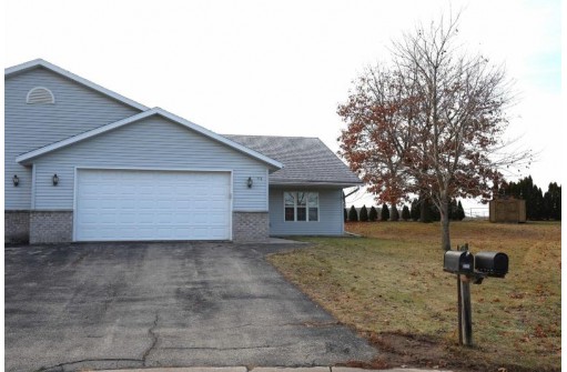 552 Ronald Lee Circle, Rio, WI 53960