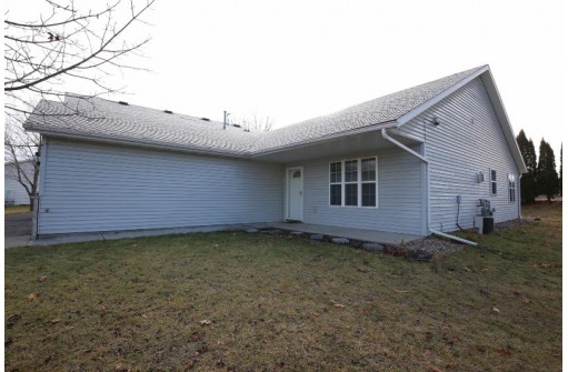 552 Ronald Lee Circle, Rio, WI 53960