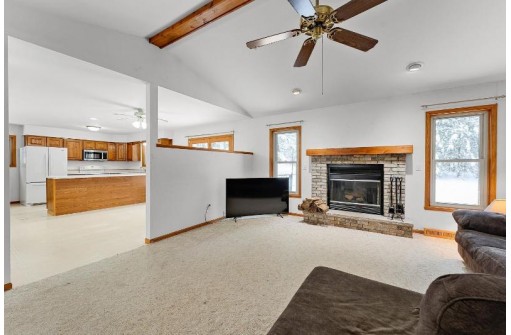 S2124 Pine View Court, Baraboo, WI 53913