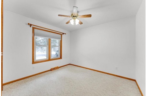 S2124 Pine View Court, Baraboo, WI 53913