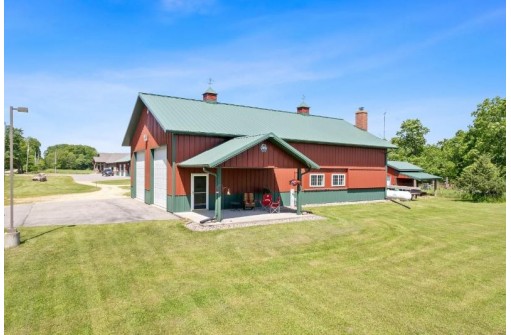 E7818A Schara Road, North Freedom, WI 53951