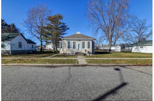 121 Brady Street, Portage, WI 53901