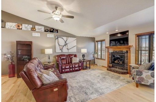 218 East Hill Parkway, Madison, WI 53718