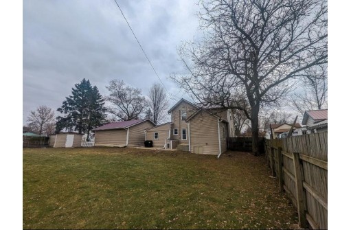 2519 10th Street, Monroe, WI 53566