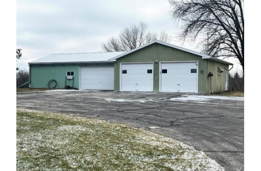 W11561 County Road G, Randolph, WI 53956