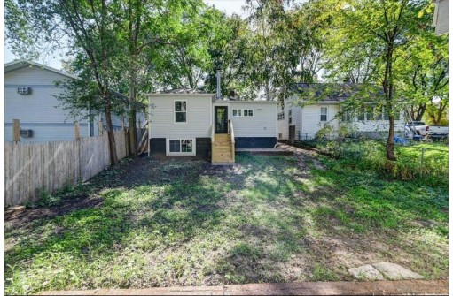 2946 Hermina Street, Madison, WI 53704