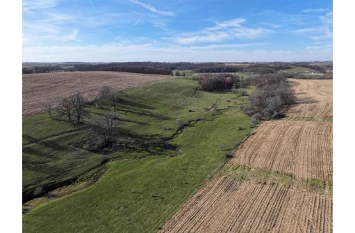 2498 County Road E, Mineral Point, WI 53565