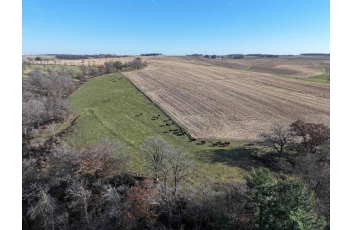 2498 County Road E, Mineral Point, WI 53565