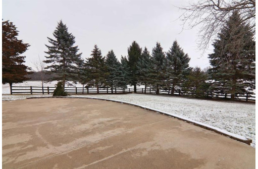 3207 N Emerald Grove Road, Milton, WI 53563