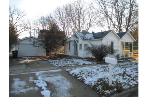 489 W 3rd Street, Richland Center, WI 53581