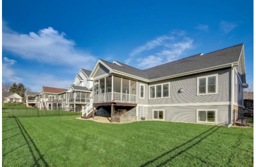 1007 Limerick Lane, Waunakee, WI 53597