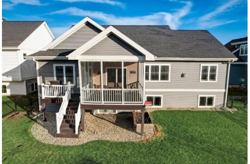 1007 Limerick Lane, Waunakee, WI 53597