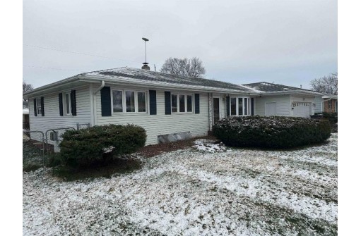 2418 Bradford Avenue, Janesville, WI 53545