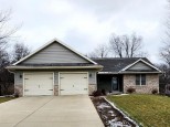 64 Braeburn Way Evansville, WI 53536