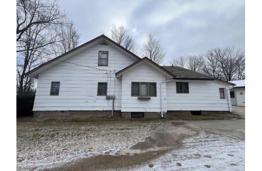 131 E Prospect Street, Lyndon Station, WI 53944