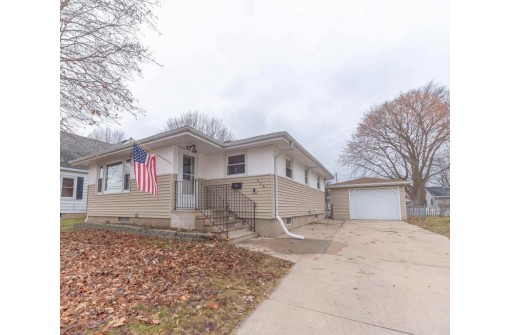 536 Pleasant Avenue, Waupun, WI 53963