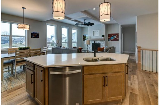 7716 Stonecrop Way, DeForest, WI 53532