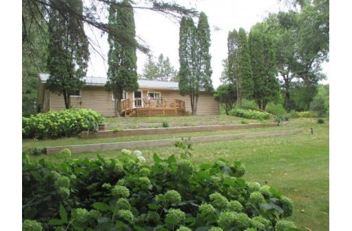 N7055 2nd Drive, Westfield, WI 53964