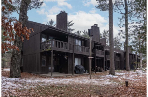 12 Spruce Trail, Wisconsin Dells, WI 53965