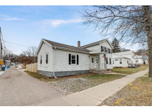 1015 Oak Street Baraboo, WI 53913