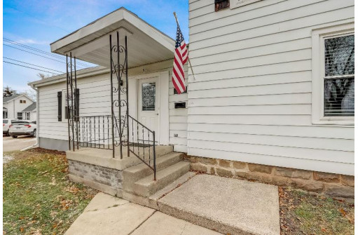 1015 Oak Street, Baraboo, WI 53913