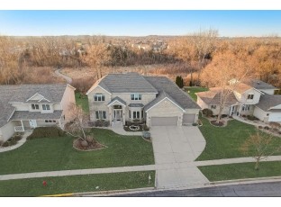 902 N Fairbrook Drive Waunakee, WI 53597