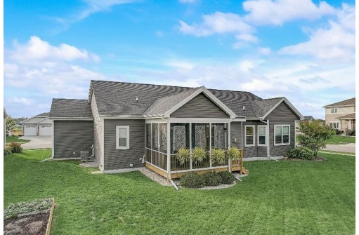 413 Crescendo Drive, Sun Prairie, WI 53590