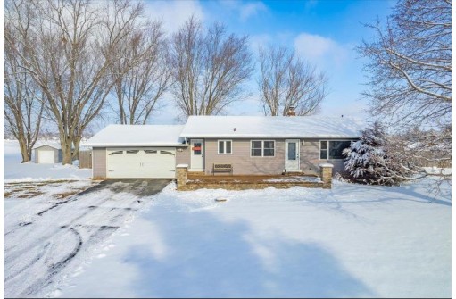 2942 County Road A, Stoughton, WI 53589