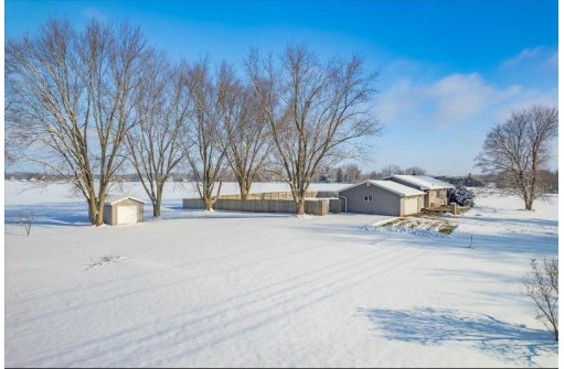 2942 County Road A, Stoughton, WI 53589