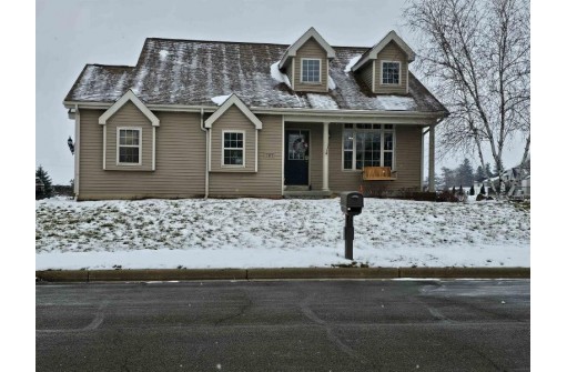 361 Buena Vista Drive, Arlington, WI 53911