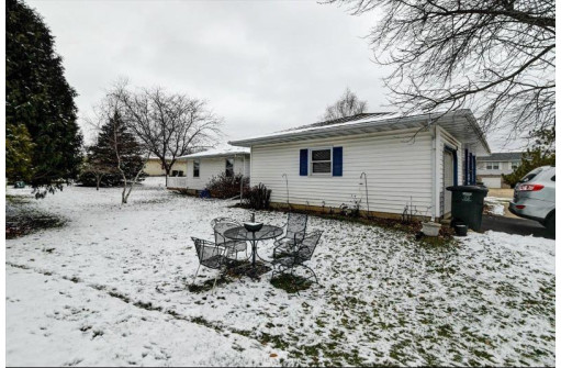 1105 Smedal Drive, Stoughton, WI 53589