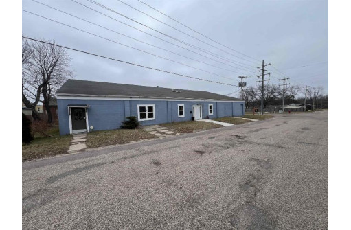 210 E Pearl Street, New Lisbon, WI 53950