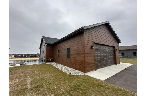 W5830 Island View Drive, New Lisbon, WI 53950