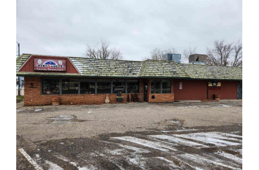 701 Broadway, Wisconsin Dells, WI 53965