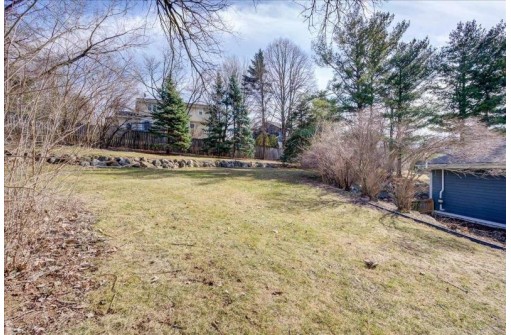 7806 Meadow Court, Middleton, WI 53562