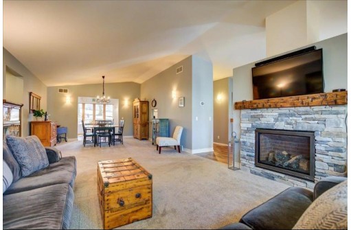 7806 Meadow Court, Middleton, WI 53562