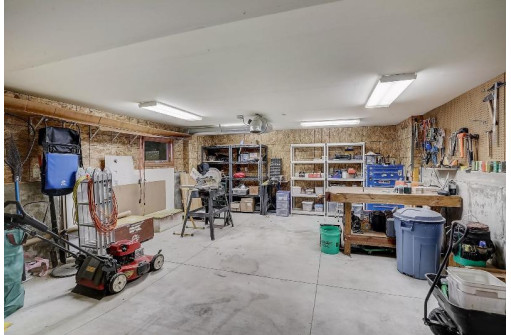 112 Seminole Way, DeForest, WI 53532